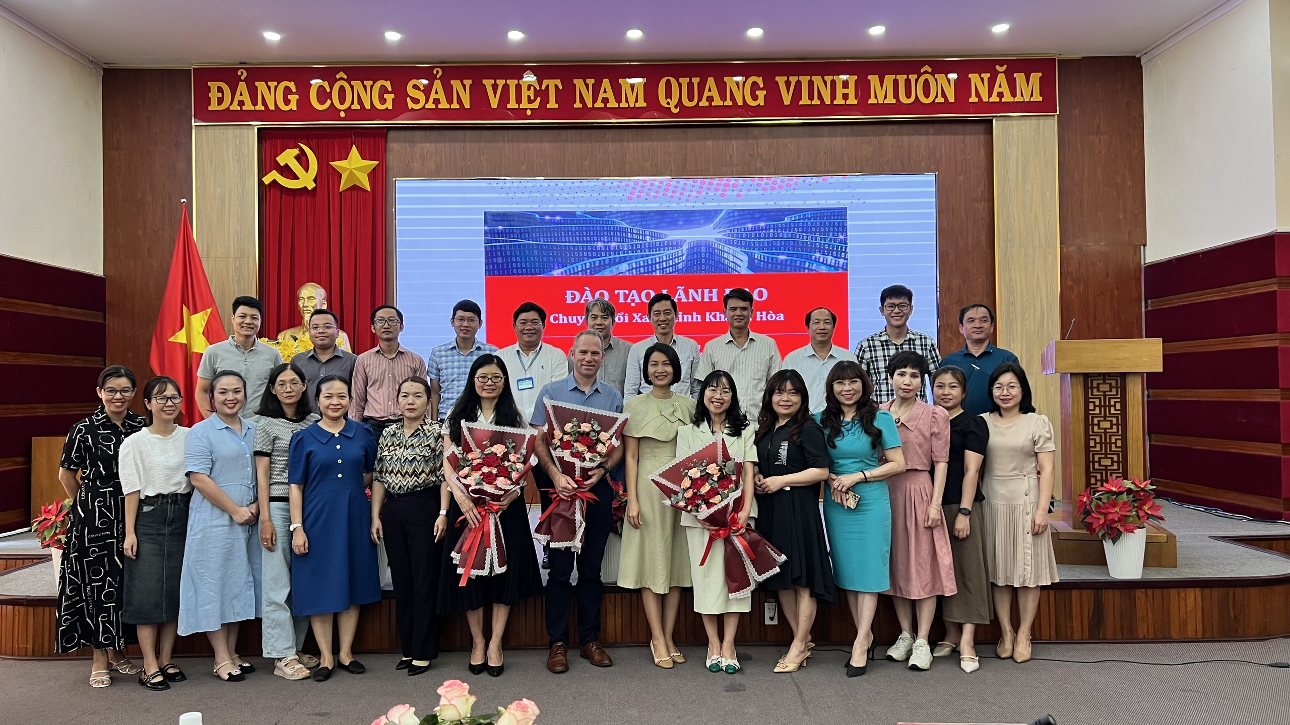 Green Transformation Leadership Training Program for Khanh Hoa Province