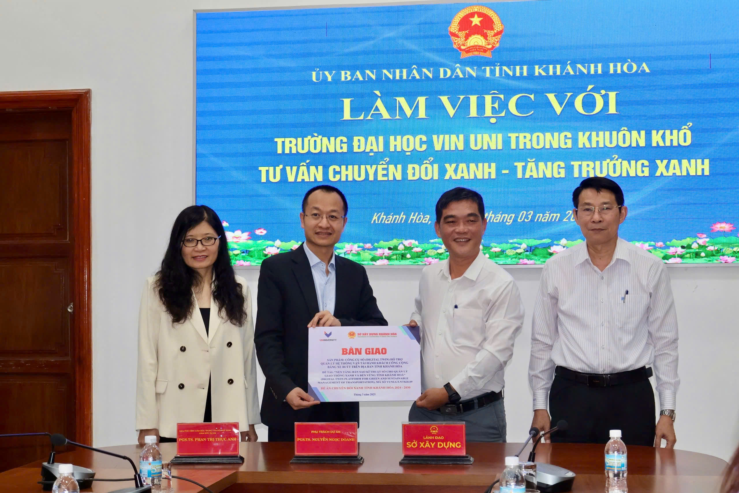 Digital Twin Platform Handed Over for Green Transportation Infrastructure to Khanh Hoa Province